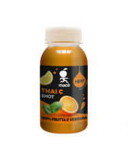 extrait de pomme  l'orange et au citron avec de la menthe et du basilic